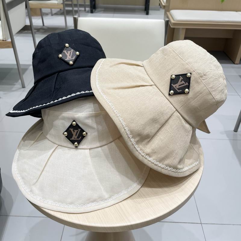 LV  hat 031089